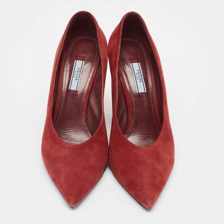 Pre Owned Prada Dark Red Suede Pointed Toe Block Heel Pumps Size 40
