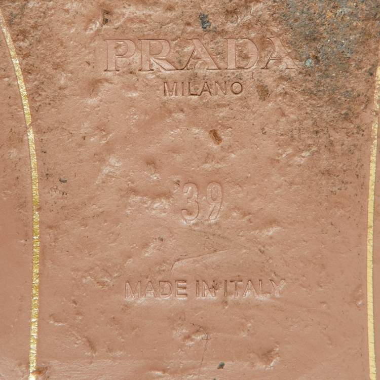 Pre Owned Prada Beige Python Flat Slide Sandals Size 39