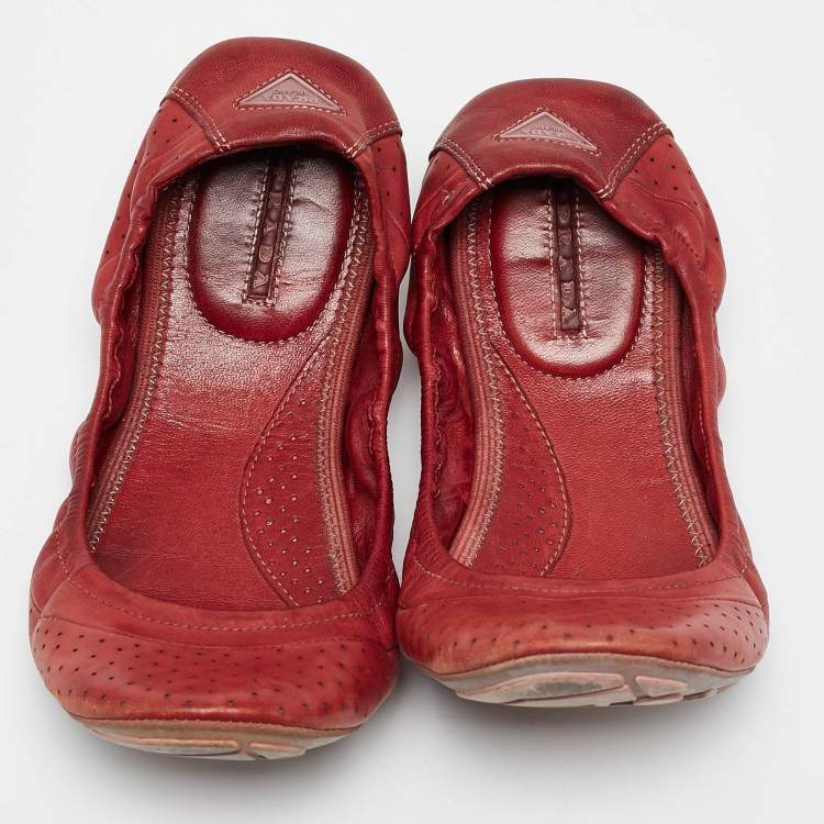 Pre Owned Prada Brown Leather Scrunch Ballet Flats Size 38