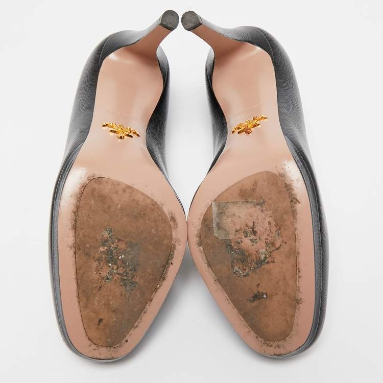 Pre Owned Prada Black Patent Leather Platform Pumps Size 36