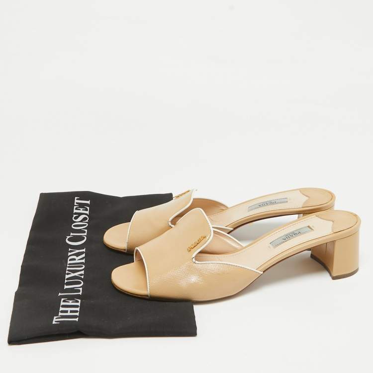 Pre Owned Prada Beige Patent Saffiano Leather Block Heel Slide Sandals Size 39