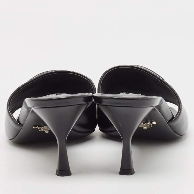Pre Owned Prada Black Leather Bow  Slides Sandals Size 39.5