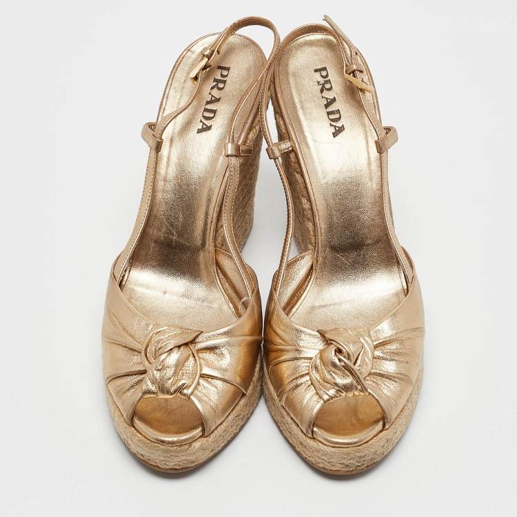 مملوكة مسبقًا Prada Gold Leather Espadrille Platform Wedge Ankle Strap Sandals Size 39