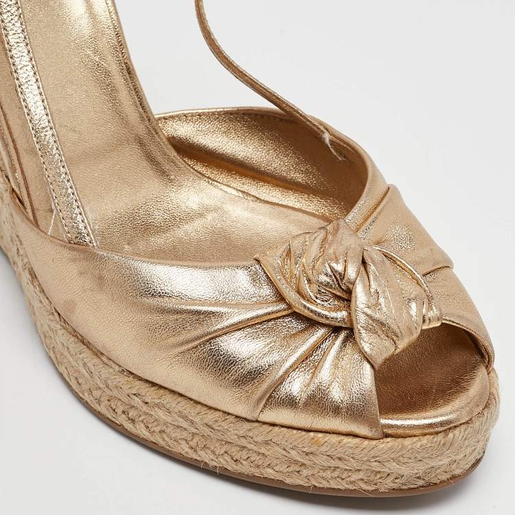 مملوكة مسبقًا Prada Gold Leather Espadrille Platform Wedge Ankle Strap Sandals Size 39