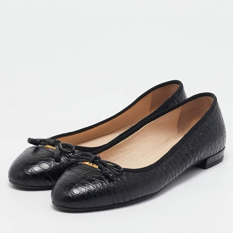 مملوكة مسبقًا Prada Black Croc Embossed Leather Bow Ballet Flats Size 36.5