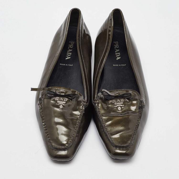 Pre Owned Prada Olive Green Patent Leather Penny Loafers Size 40
