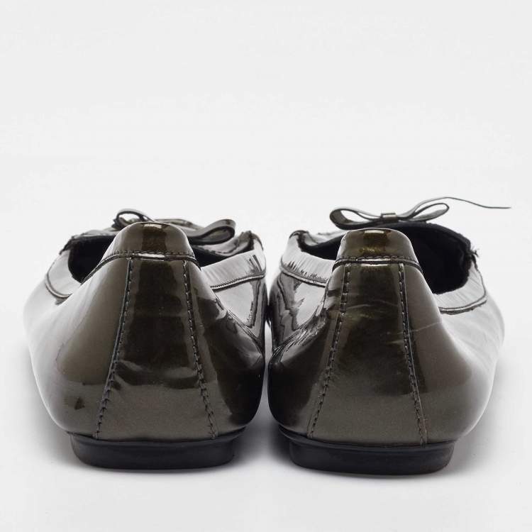 Pre Owned Prada Olive Green Patent Leather Penny Loafers Size 40