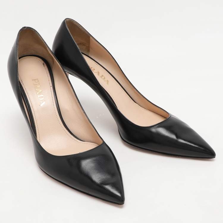 Pre Owned Prada Black Leather Pointed Toe Pumps Size 38.5