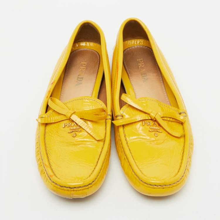 Pre Owned Prada Mustard Yellow Patent Leather Bow Slip On Loafers Size 37.5