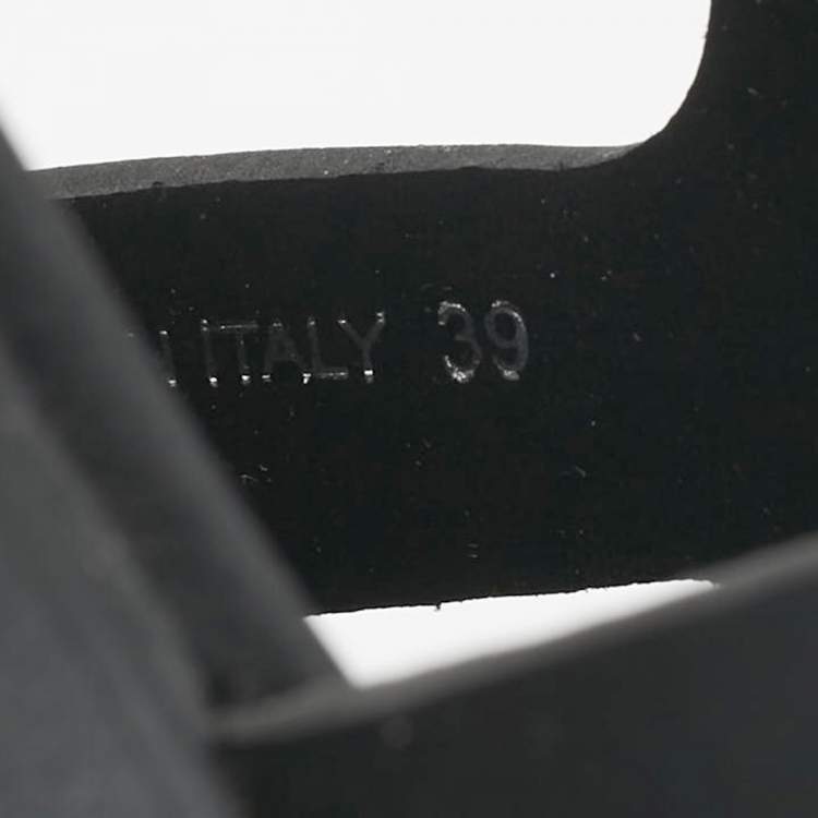 Pre Owned Prada Black Rubber Monolith Ankle Strap Sandals Size 39