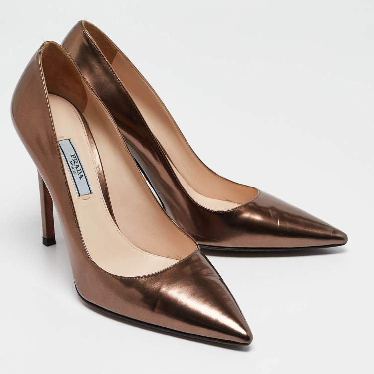 Pre Owned Prada Brown Laminated Leather Pointed Toe Pumps Size 37.5