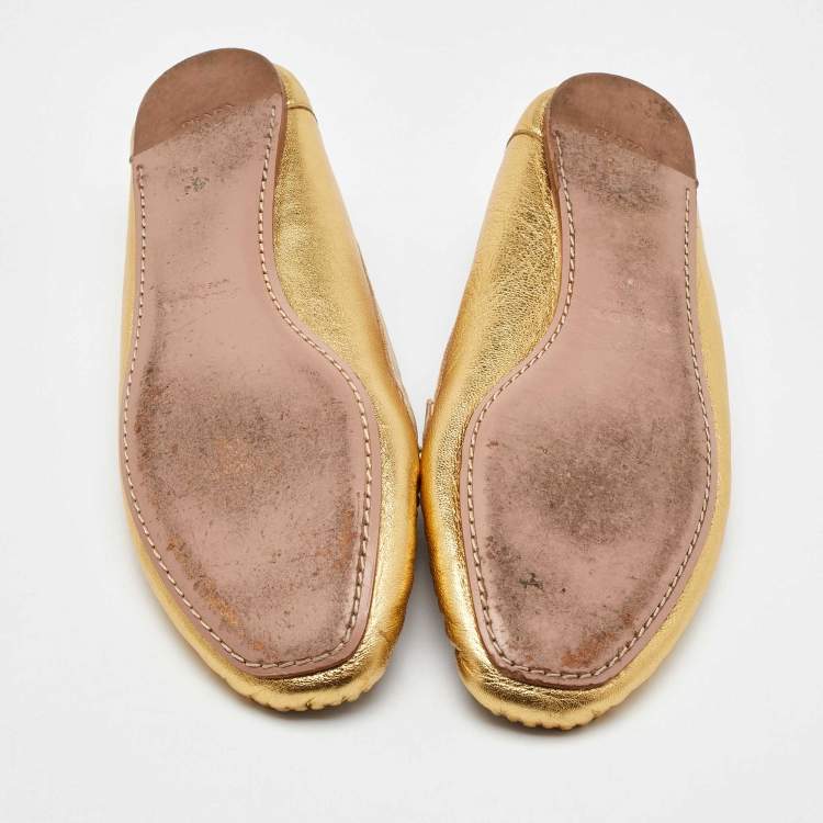 Pre Owned Prada Cream/Gold Leather Slip On Loafers Size 36.5