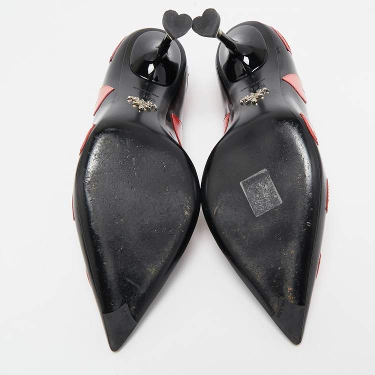 Pre Owned Prada Black Patent Leather Love Printed Pointed Toe Pumps Size 38.5