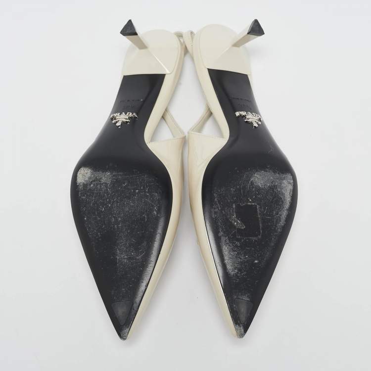 Pre Owned Prada Ivory Patent Leather Slingback Pumps Size 38.5