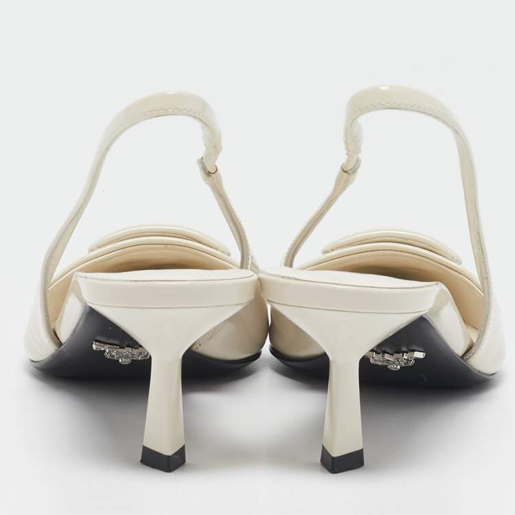 Pre Owned Prada Ivory Patent Leather Slingback Pumps Size 38.5