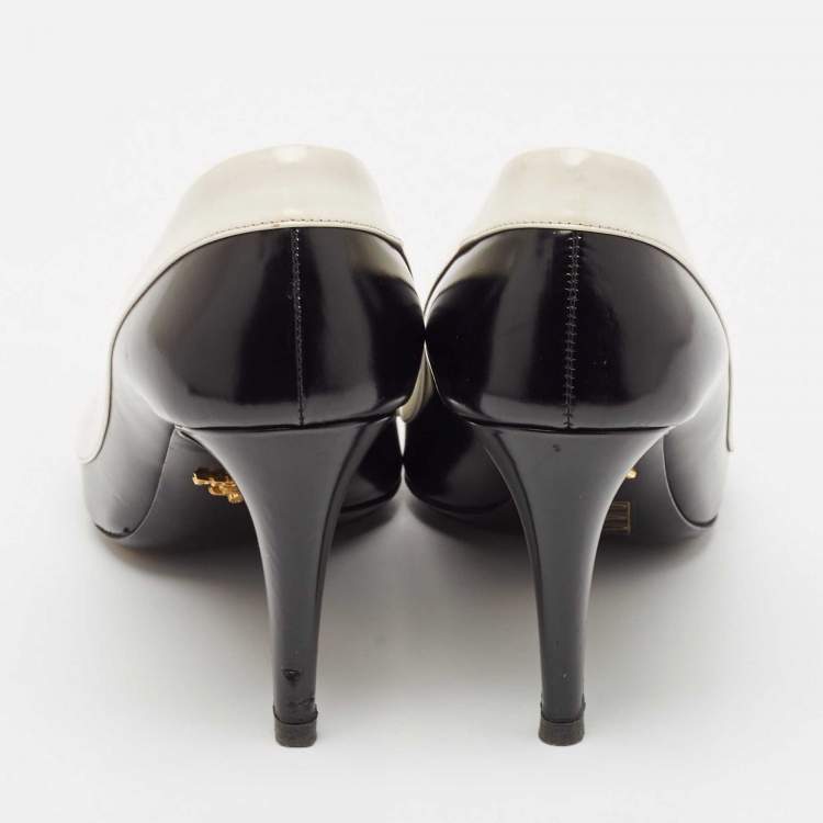Pre Owned Prada Black/White Leather Pointed Toe Pumps Size 39