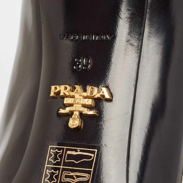 Pre Owned Prada Black/White Leather Pointed Toe Pumps Size 39