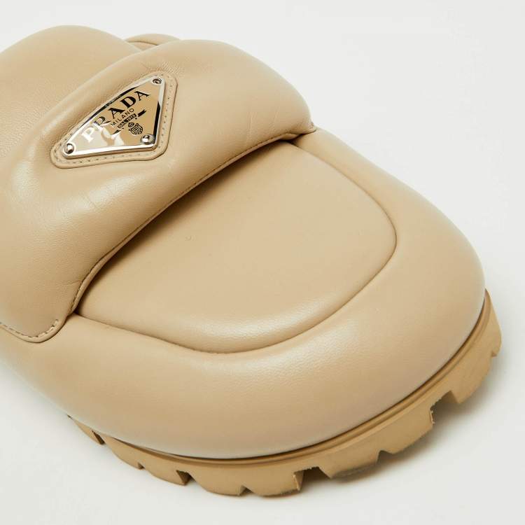 Pre Owned Prada Beige Leather Triangle Logo Soft Padded Mules Size 38.5