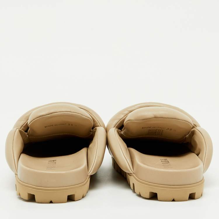 Pre Owned Prada Beige Leather Triangle Logo Soft Padded Mules Size 38.5