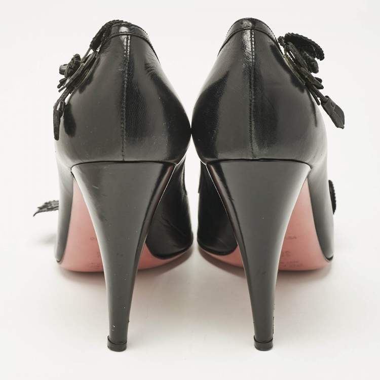 Pre Owned Prada Black Leather Flower Pointed Toe Pumps Size 38.5