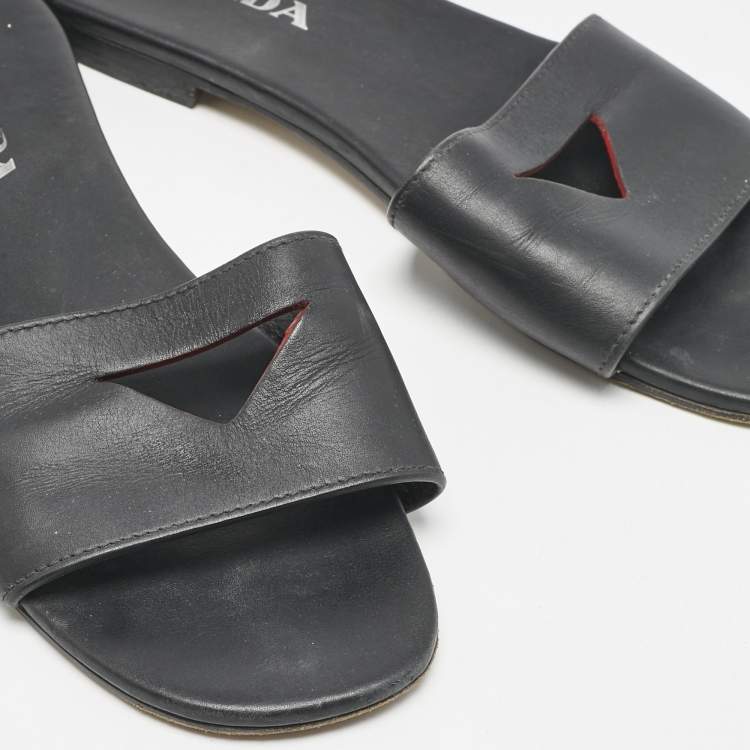 Pre Owned Prada Black Leather Slide Flat Sandals Size 39