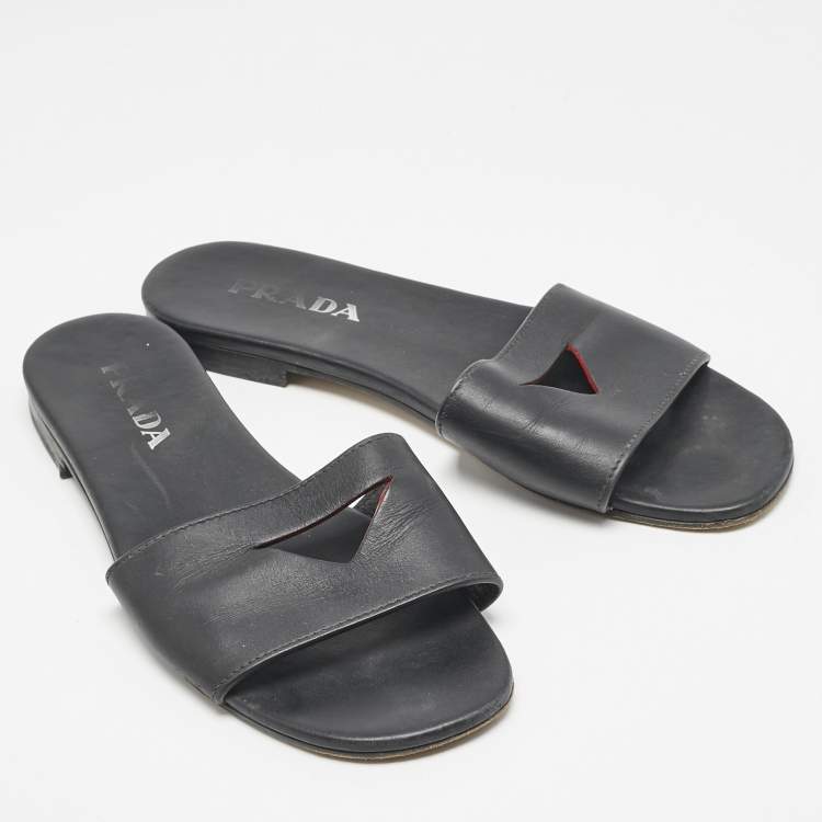 Pre Owned Prada Black Leather Slide Flat Sandals Size 39
