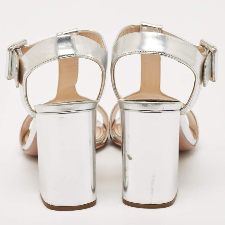 Pre Owned Prada Silver Leather Block Heel T-Strap Sandals Size 39