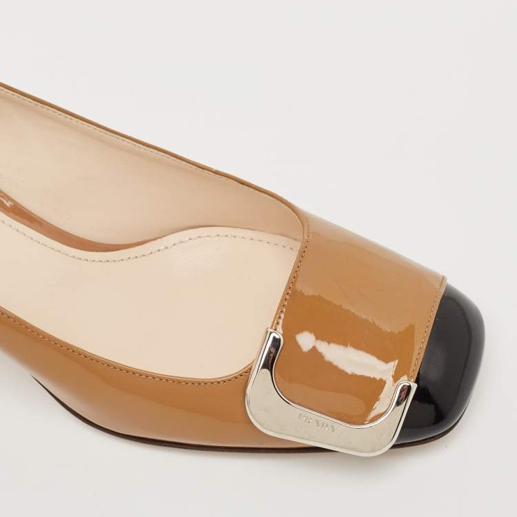 Pre Owned Prada Black/Beige Patent Leather Buckle Block Heel Pumps Size 38.5