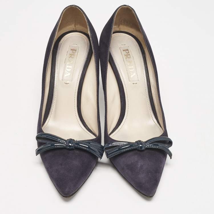Pre Owned Prada Navy Blue Patent Leather and Suede Bow Pointed Toe Pumps Size 37.5