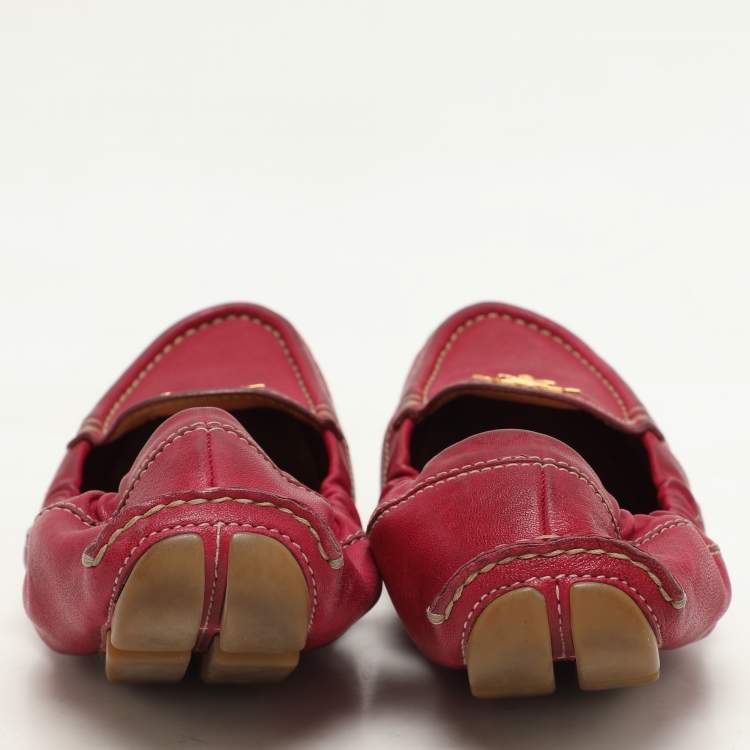 Pre Owned Prada Pink Leather Logo Scrunch Loafers Size 35