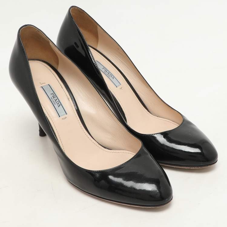 Pre Owned Prada Black Patent Leather Pumps Size 39