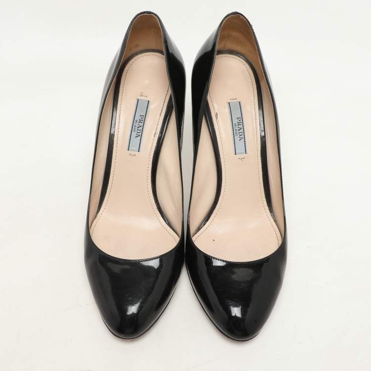 Pre Owned Prada Black Patent Leather Pumps Size 39