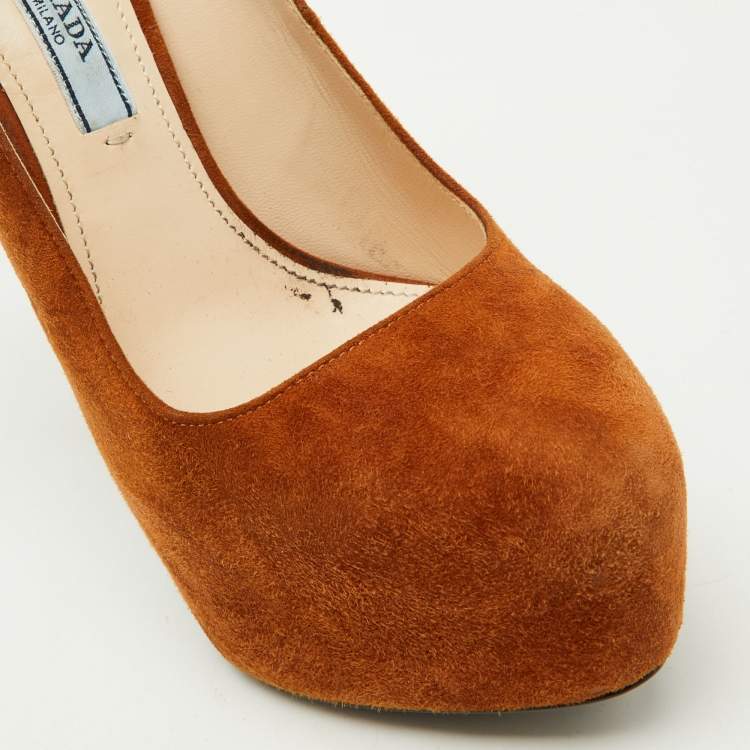 Pre Owned Prada Brown Suede Round Toe Platform Pumps Size 36