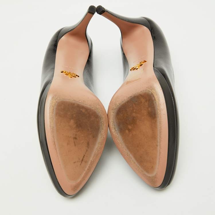Pre Owned Prada Black Saffiano Patent Leather Round Toe Pumps Size 39