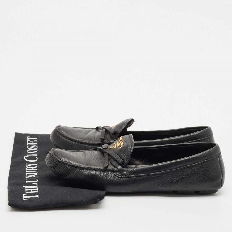 Pre Owned Prada Black Leather Bow Logo Embellished Slip On Loafers Size 40