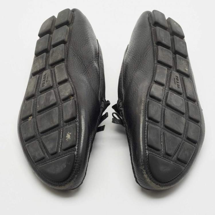 Pre Owned Prada Black Leather Bow Logo Embellished Slip On Loafers Size 40