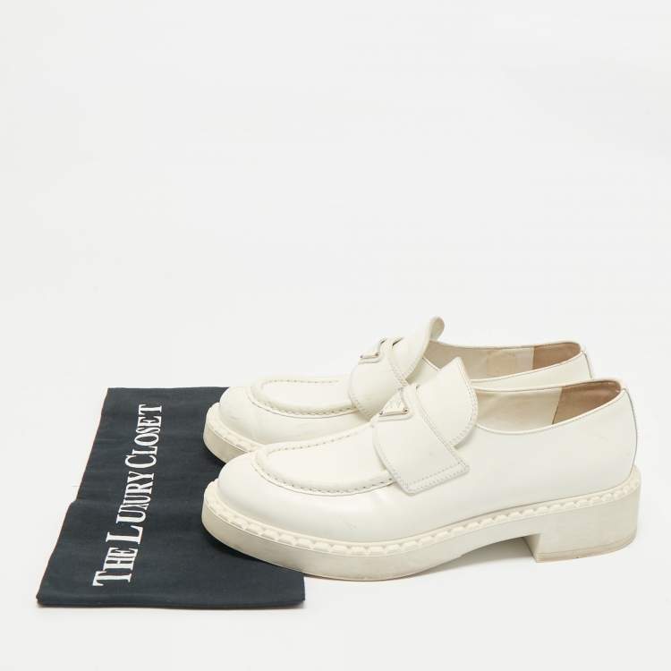 Pre Owned Prada White Leather Logo Plaque Slip On Loafers Size 39.5