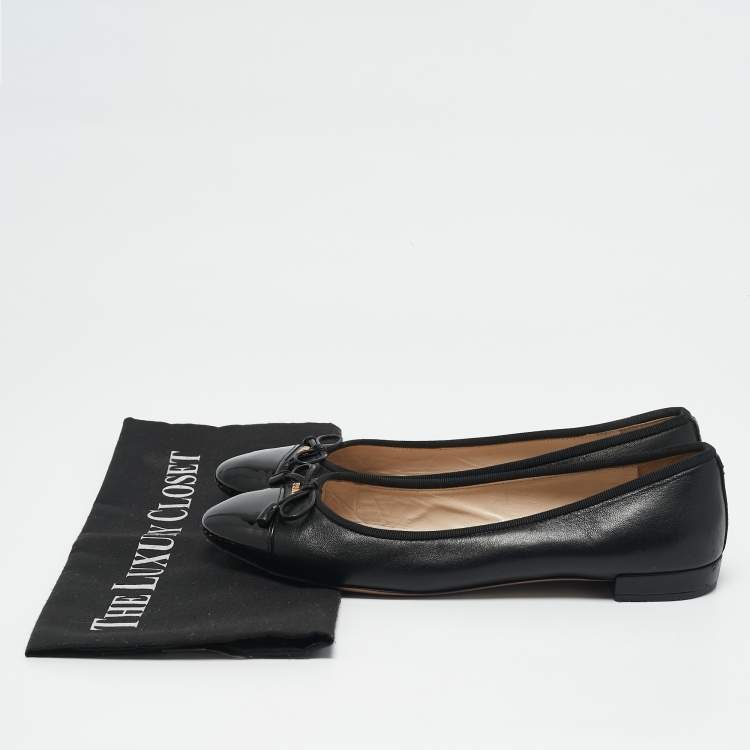 Pre Owned Prada Black Leather and Patent Leather Cap Toe Bow Ballet Flats Size 38
