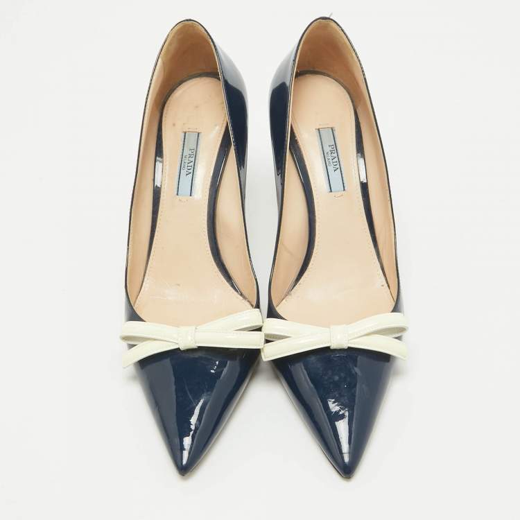 Pre Owned Prada Navy Blue Patent Leather Bow Pointed Toe Pumps Size 40