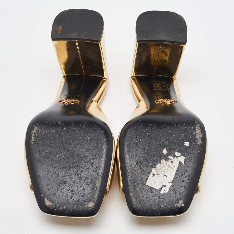 Pre Owned Prada Gold Patent Leather Block Heel Slide Sandals Size 41