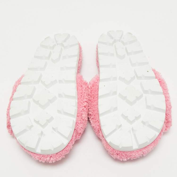 Pre Owned Prada Pink Shearling Logo Slide Flats Size 39