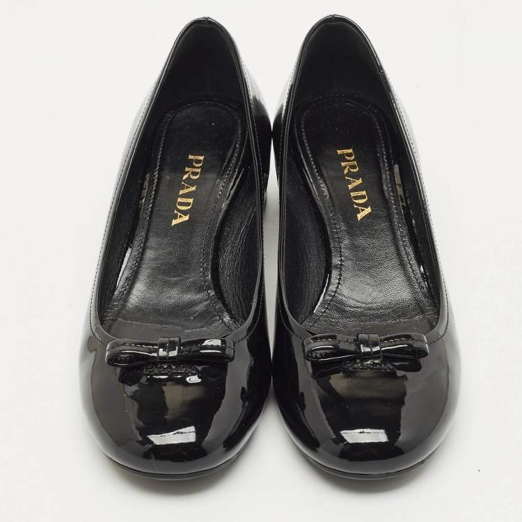 Pre Owned Prada Black Patent Leather Bow Block Heel Pumps Size 37.5