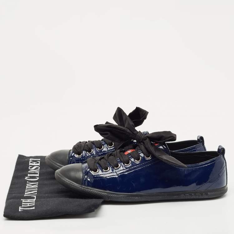 Pre Owned Prada Black/Blue Leather And Patent Leather Lace Up Sneakers Size 37