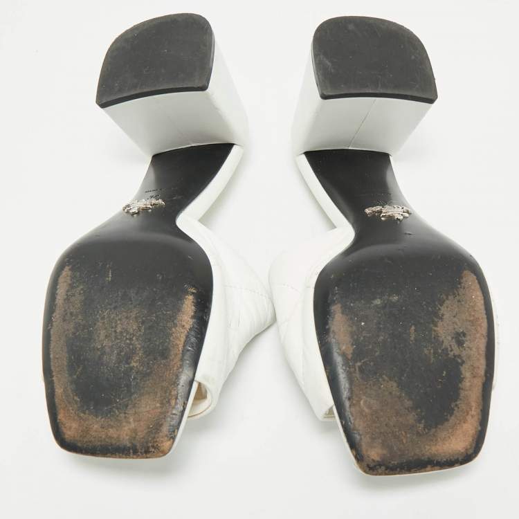 Pre Owned Prada White Quilted Leather Slide Sandals Size 38