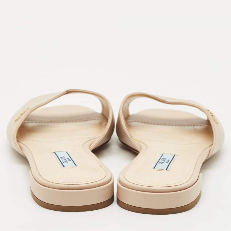 Pre Owned Prada Beige Patent Saffiano Leather Flat Slides Size 38.5