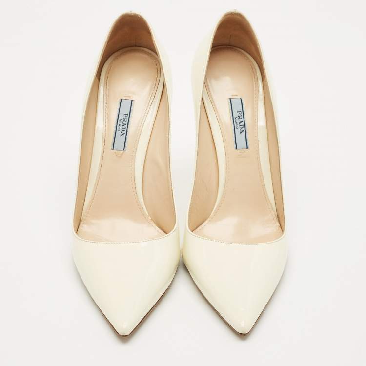 Pre Owned Prada Cream Patent Leather Pointed Toe Pumps Size 41