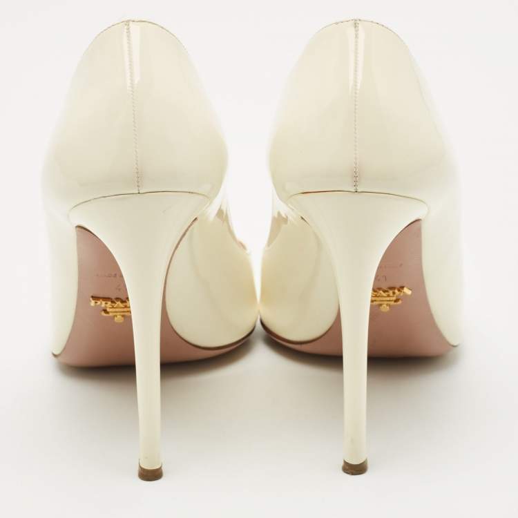 Pre Owned Prada Cream Patent Leather Pointed Toe Pumps Size 41