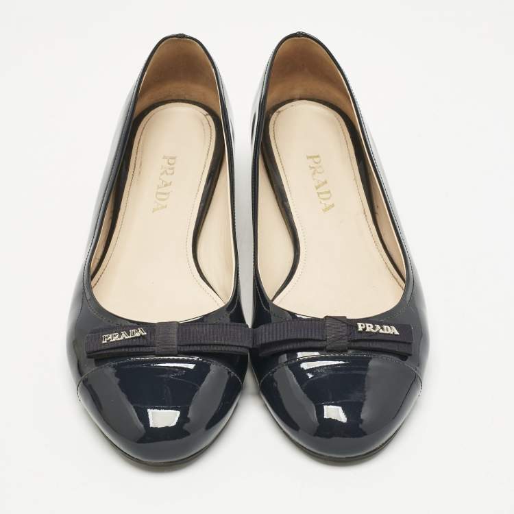 Pre Owned Prada Navy Blue Patent Leather Bow Ballet Flats Size 40