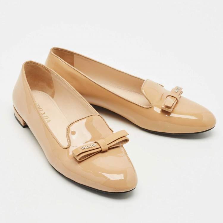 Pre Owned Prada Beige Patent Leather Bow Ballet Flat Size 38