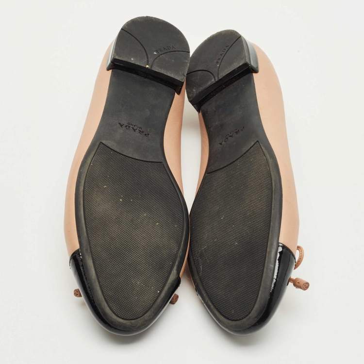 Pre Owned Prada Beige Leather and Patent Leather Cap Toe Ballet Flats Size 37.5